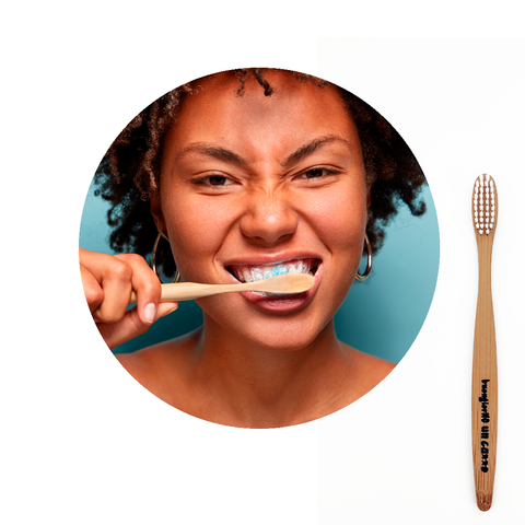 SPAZZOLINO DA DENTI IN BAMBOO - Buongiorno un c***o